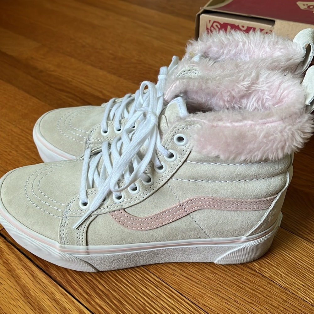 Vans sk8 hi platform sneakers pink fur size 7